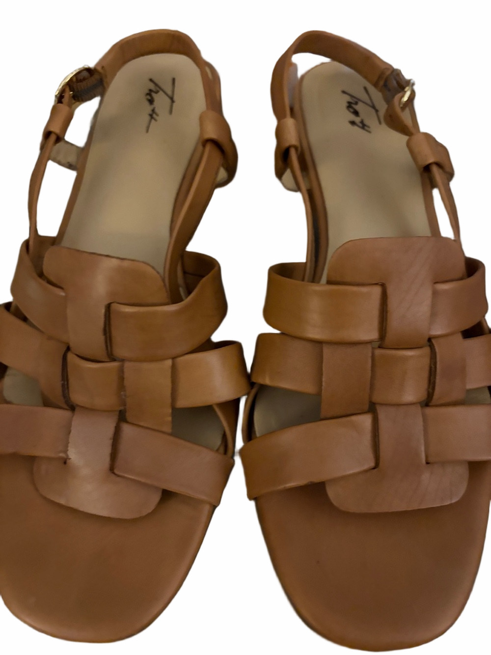 Trotters Luna sling back leather sandal in luggage. Size 7.5